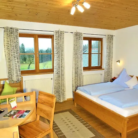 Gut Grasleiten Apartment Huglfing