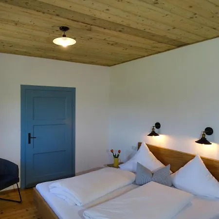 Gut Grasleiten Apartment Huglfing