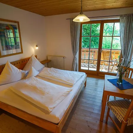 Gut Grasleiten Apartman Huglfing